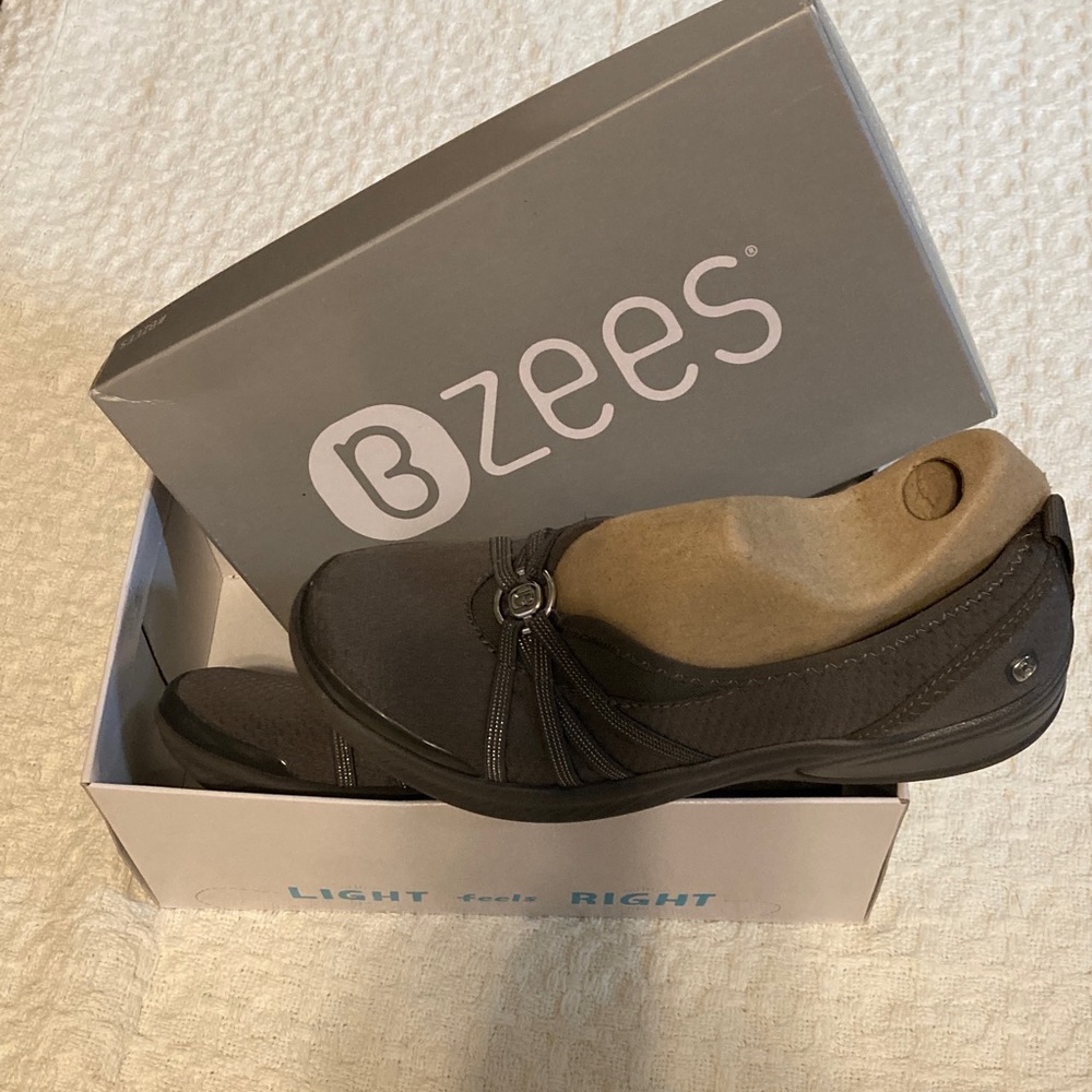 Bzees Black Comfort Slip-On Loafers